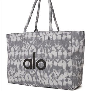 Alo yoga shopper tote grey tie dye
